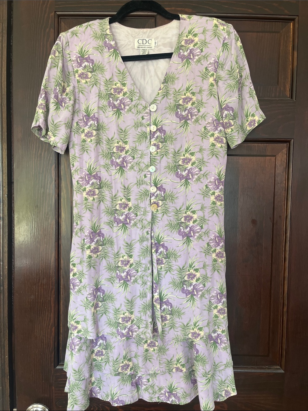 Vintage 90’s CDC Lavender Floral Mother of pearl Button-Front Dress, Size 12